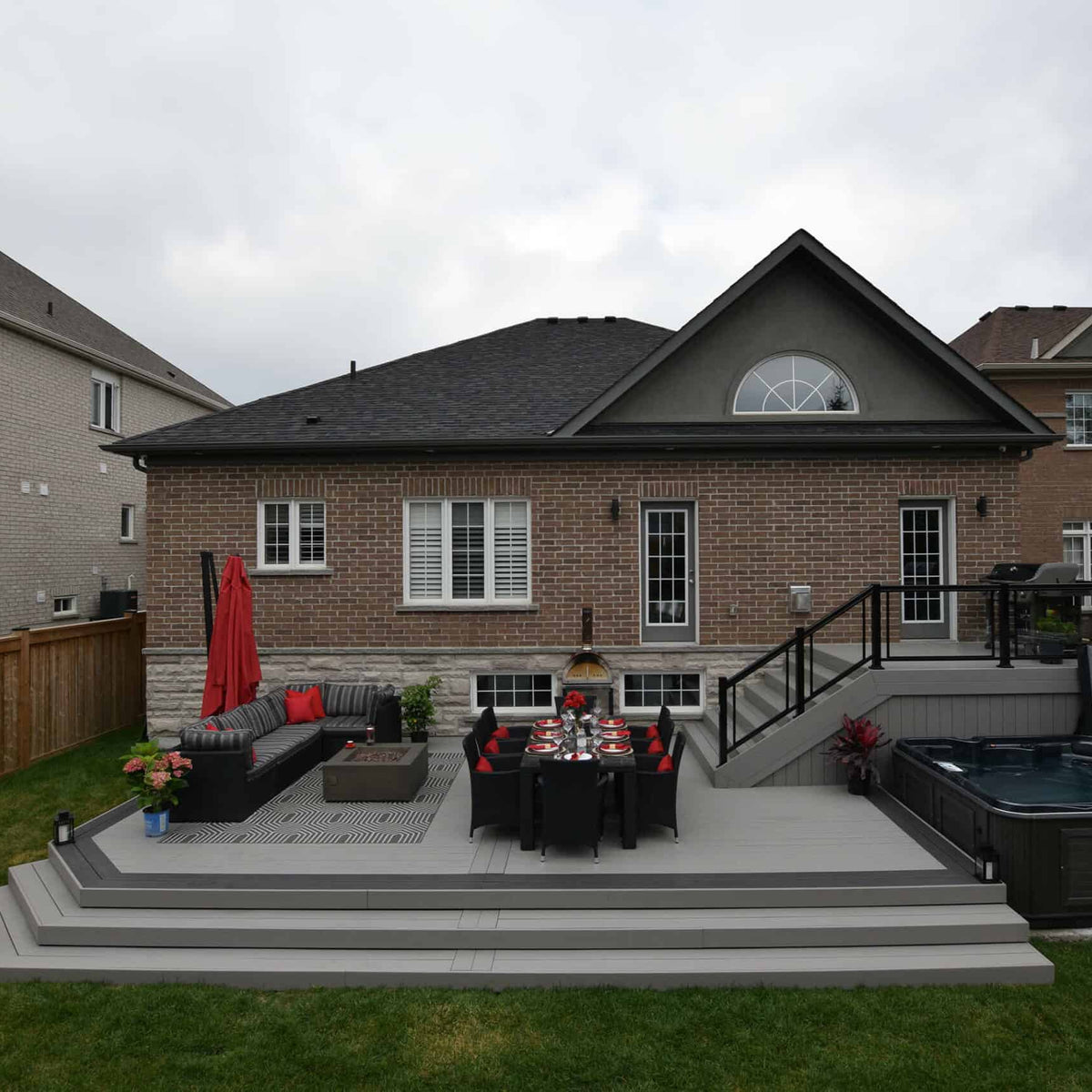 Clubhouse-Brookstone