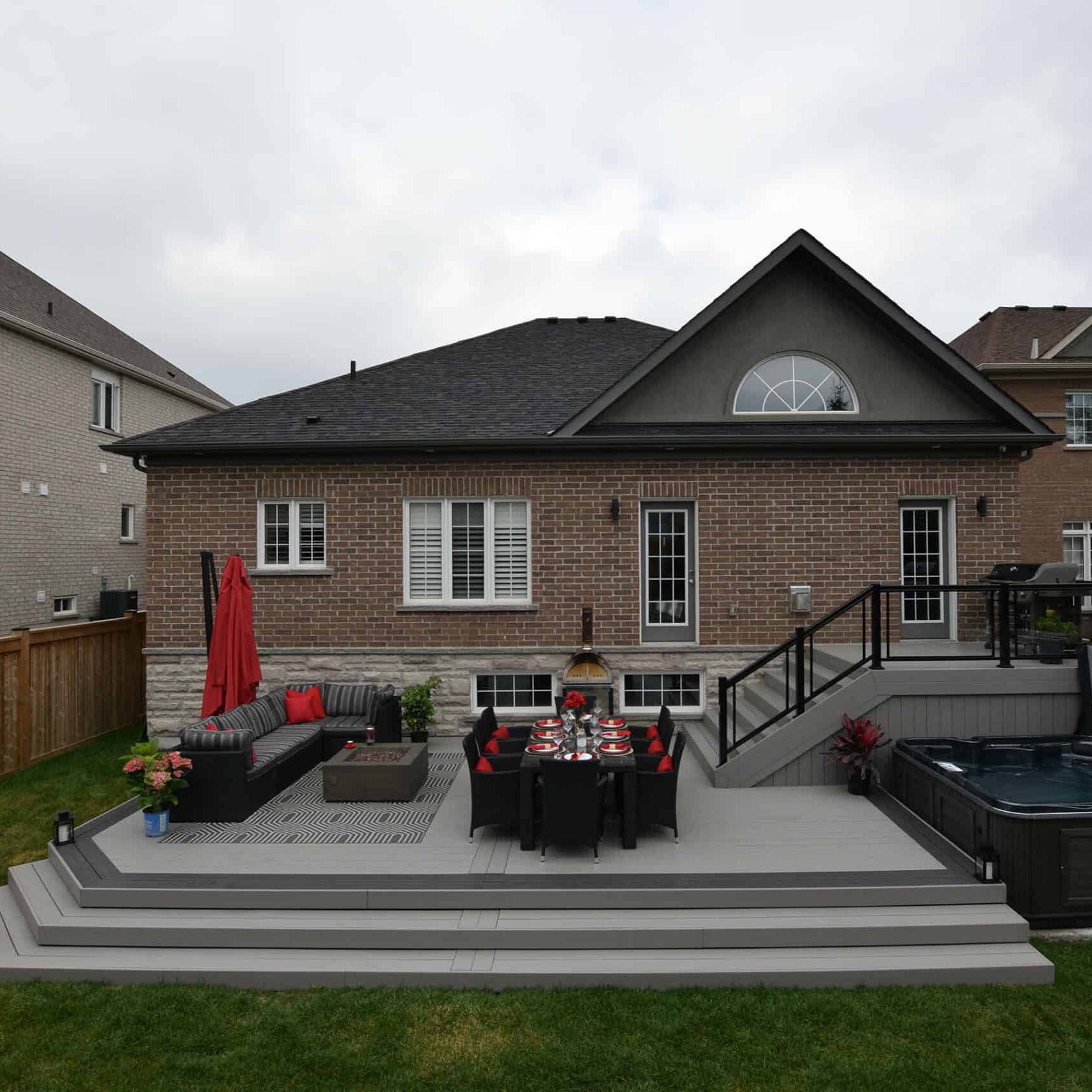 Clubhouse-Brookstone