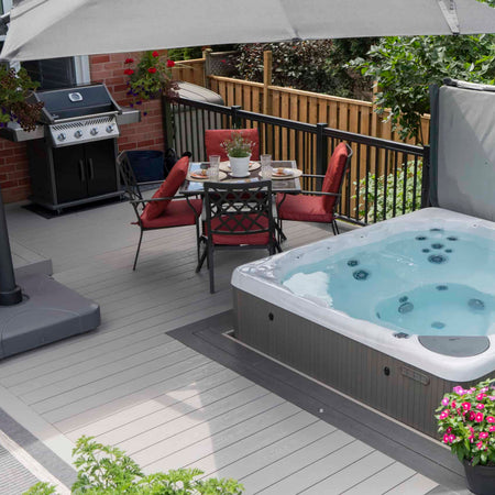 Clubhouse-Brookstone