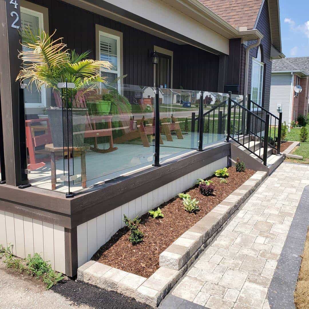 Clubhouse Sandstone solid 20'