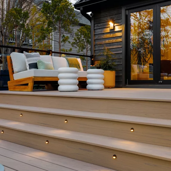 TREX Carmel-Solid-16'