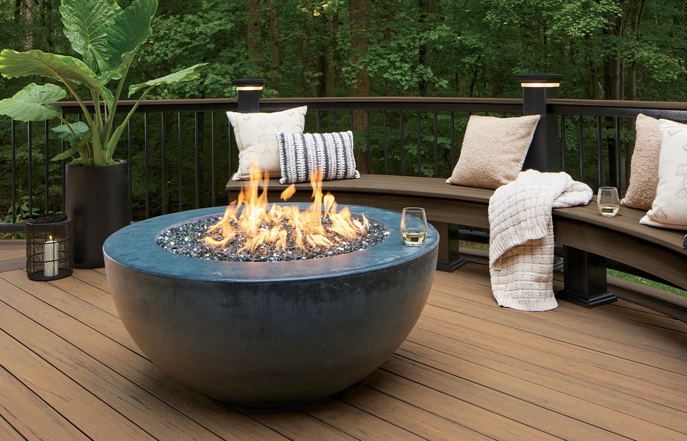 TimberTech-AntiqueLeather-EnglishWalnut