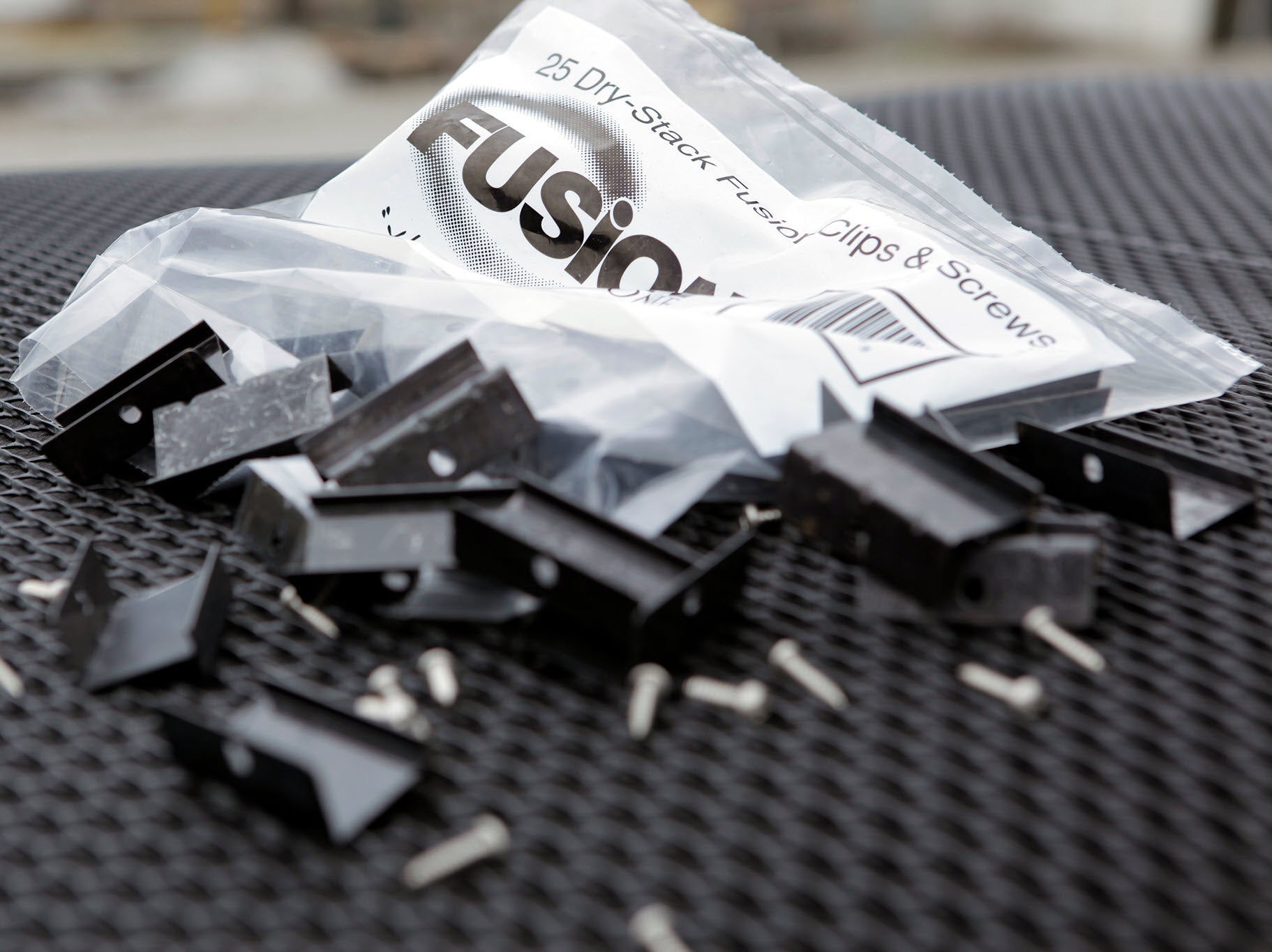 Fusion Stone Clips & Screws – DeckMart Building Supplies