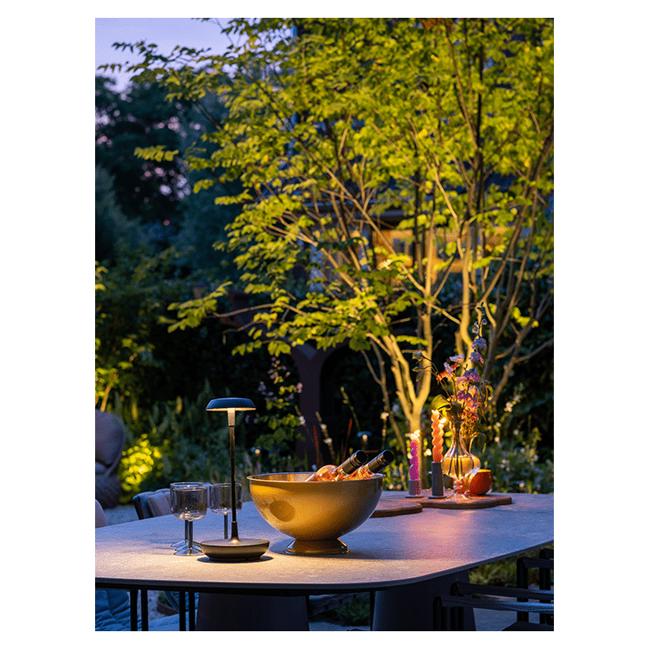 in-lite Sway Table